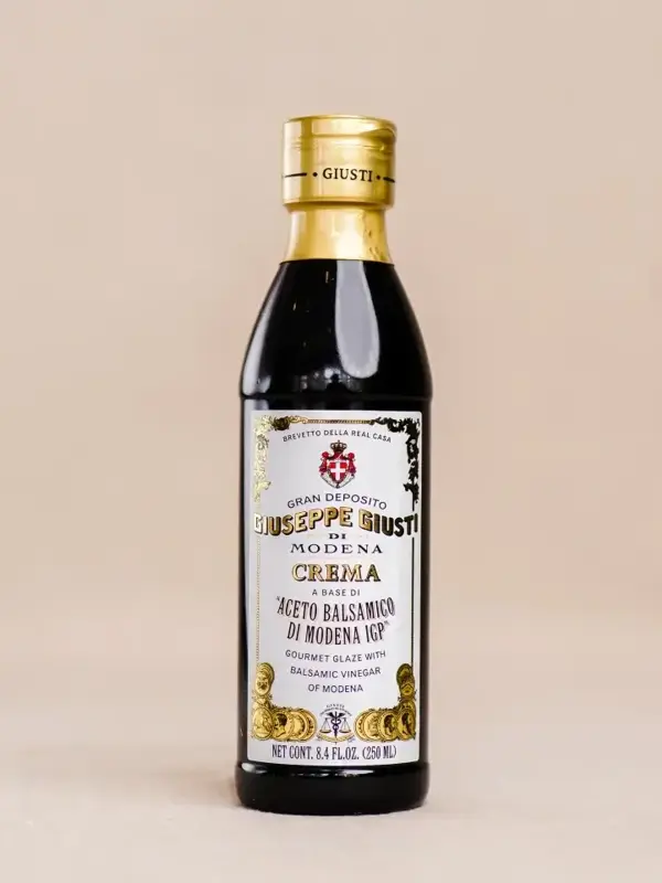 Crema di Balsamico Classic 250ml fra Giusti – italiensk balsamico-krem fra Modena med balansert sødme og syrlighet, perfekt til salater, kjøtt og desserter