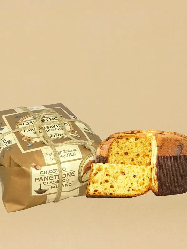 Panettone Salted Caramel 750g fra Lazzaroni – luftig italiensk julekake fylt med krem av salt karamell, levert i elegant gaveeske.