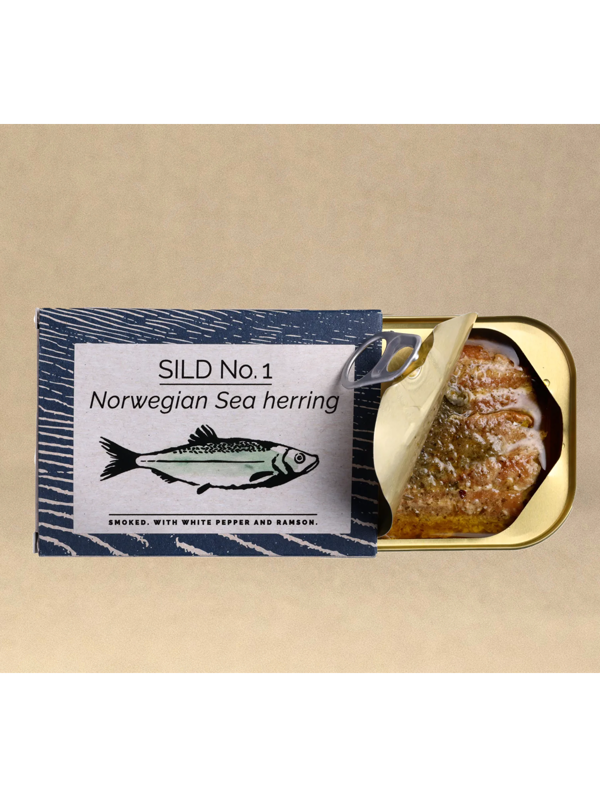 Sild No. 1 røkt med hvit pepper og ramsløk – norsk delikatesse fra Pettersen & Co i Trondheim.
