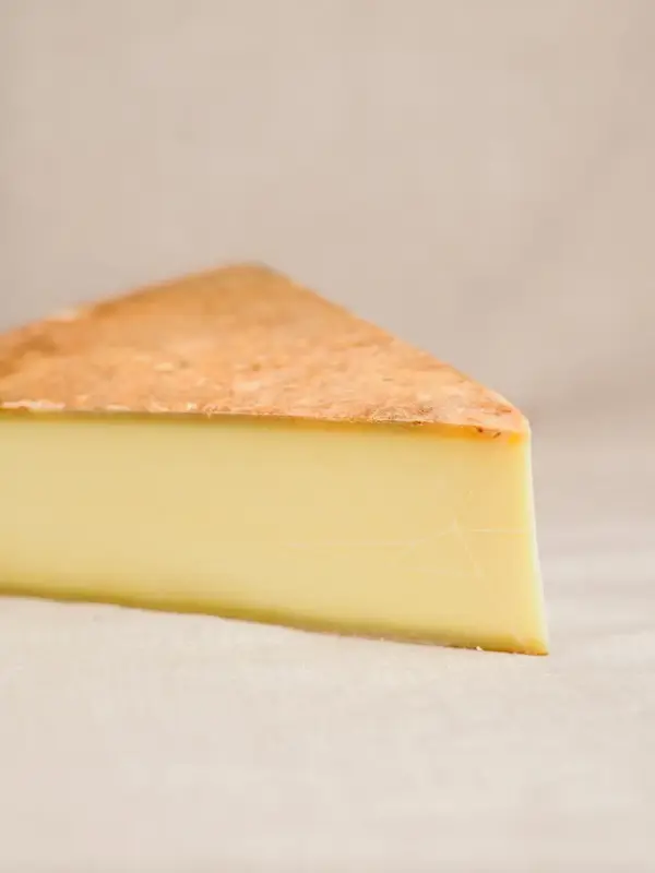 Comté ost – fransk AOC med nøtteaktig smak, perfekt til ostefat og tapas