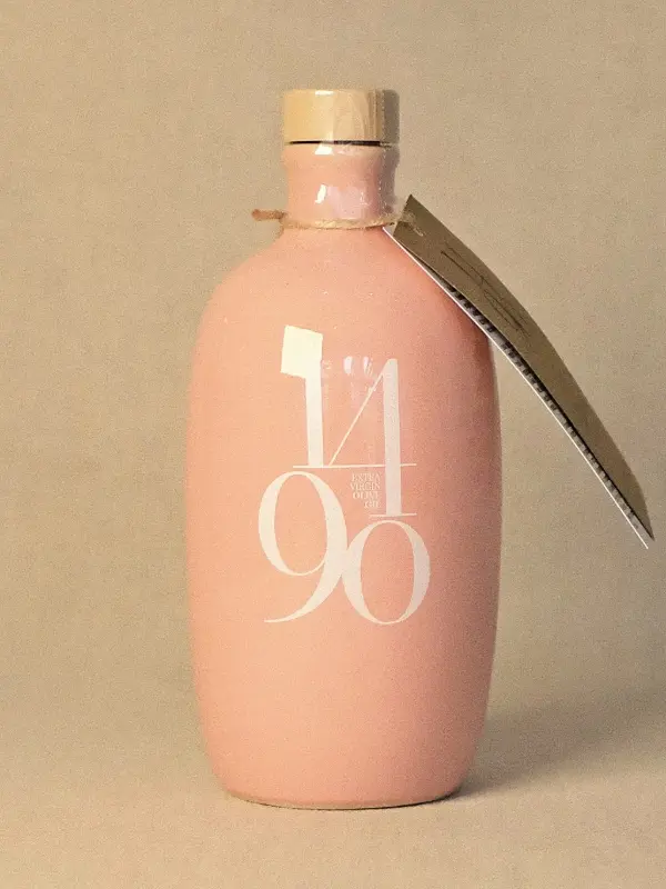 1490 Pajarera – økologisk extra virgin olivenolje i rosa håndlaget porselensflaske fra Córdoba, Spania.
